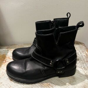 Vintage Foundry Co. Black Leather Ankle Womens Biker Moto Boots NWOT Size 7